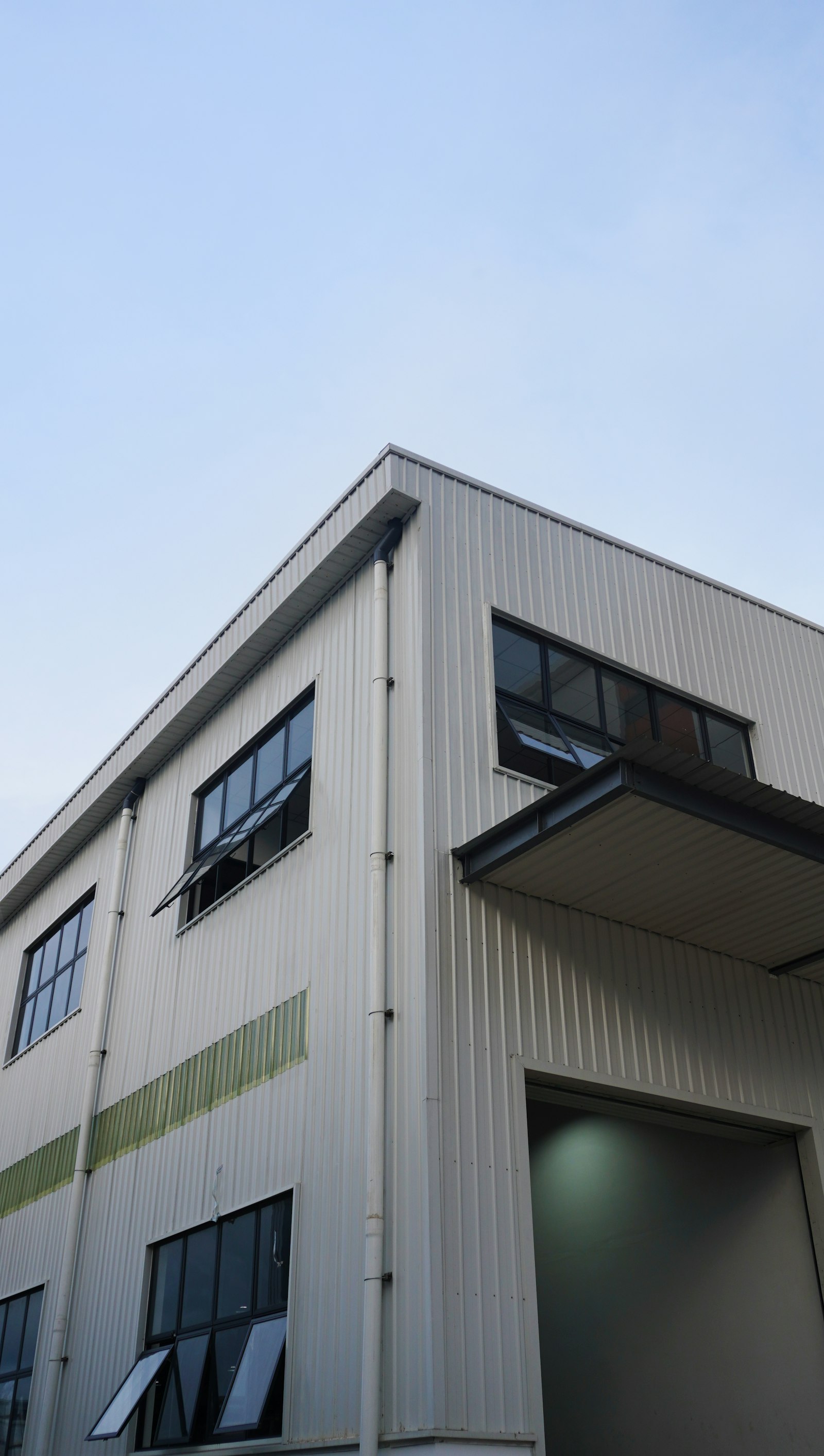 Alfonso Logistics Centre – Building 11 — photo 3